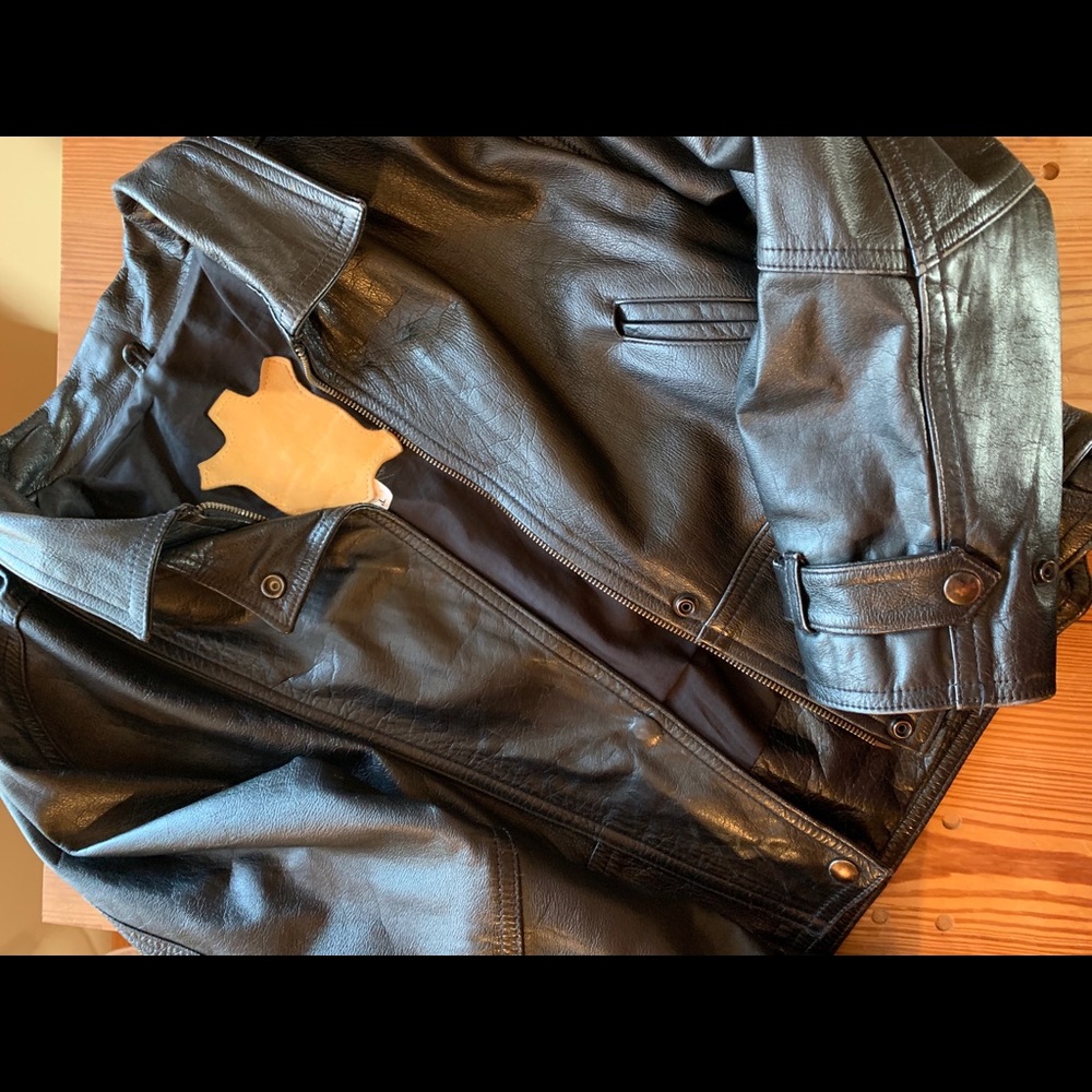 Vintage cropped leather jacket